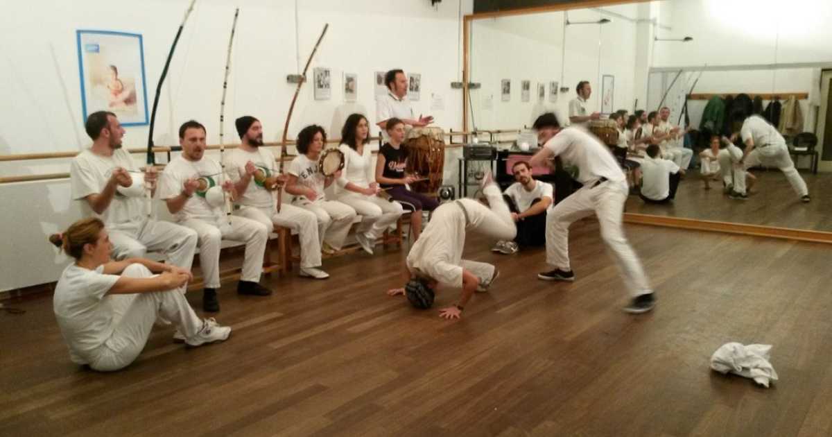 Bari tra lotta, danza e gioco: � il mondo della Capoeira brasiliana